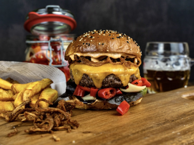 Chili cheese burger