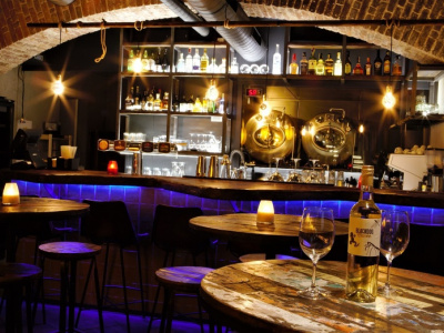 Bar 1