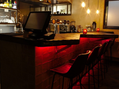 Bar 3