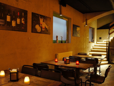 Bar 9
